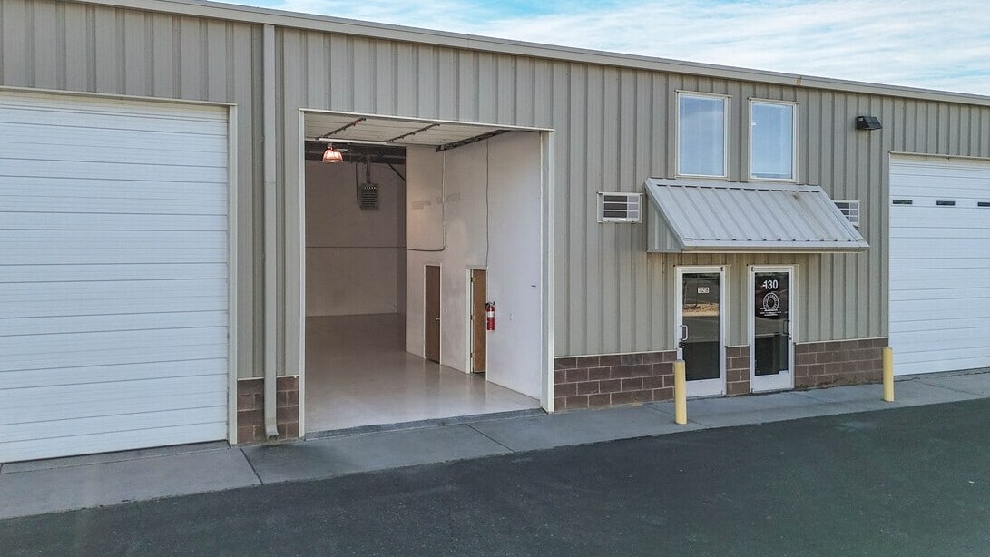 200 12th St SW, Loveland, CO for Sale