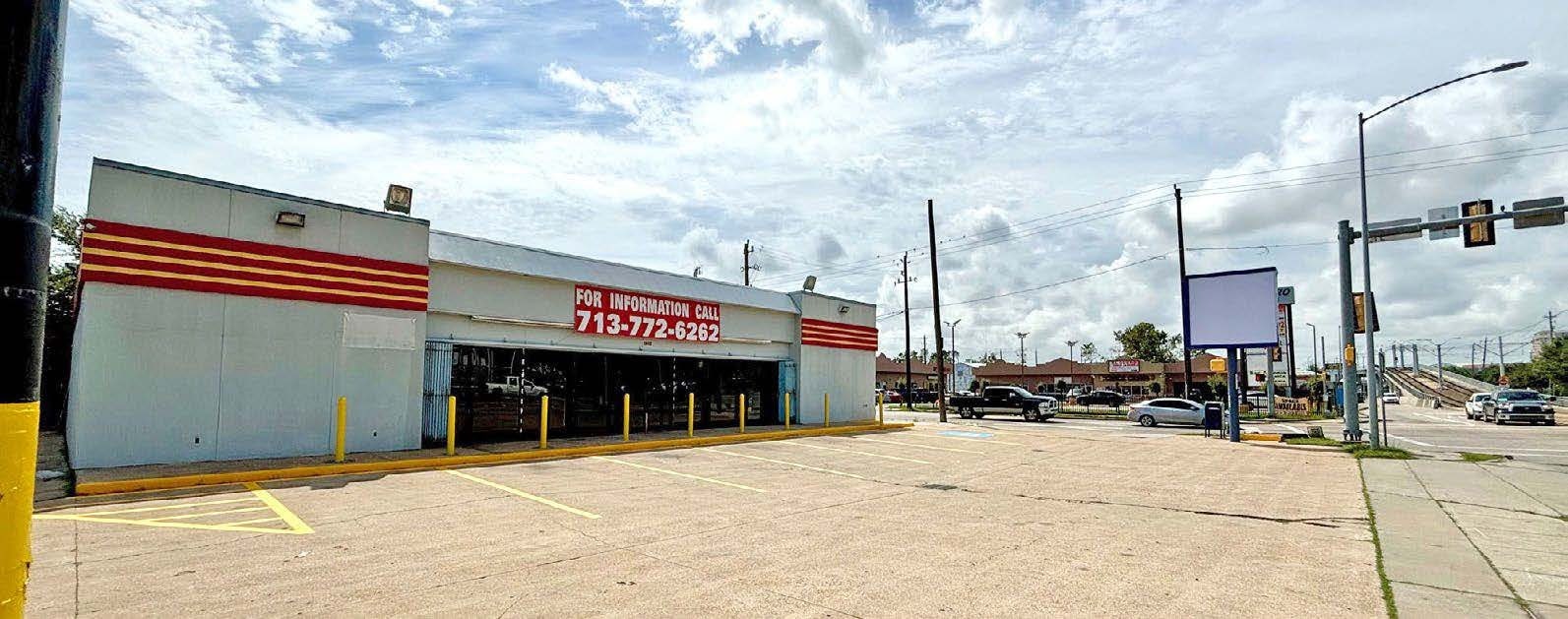 1902 N Main St, Houston, TX for Sale