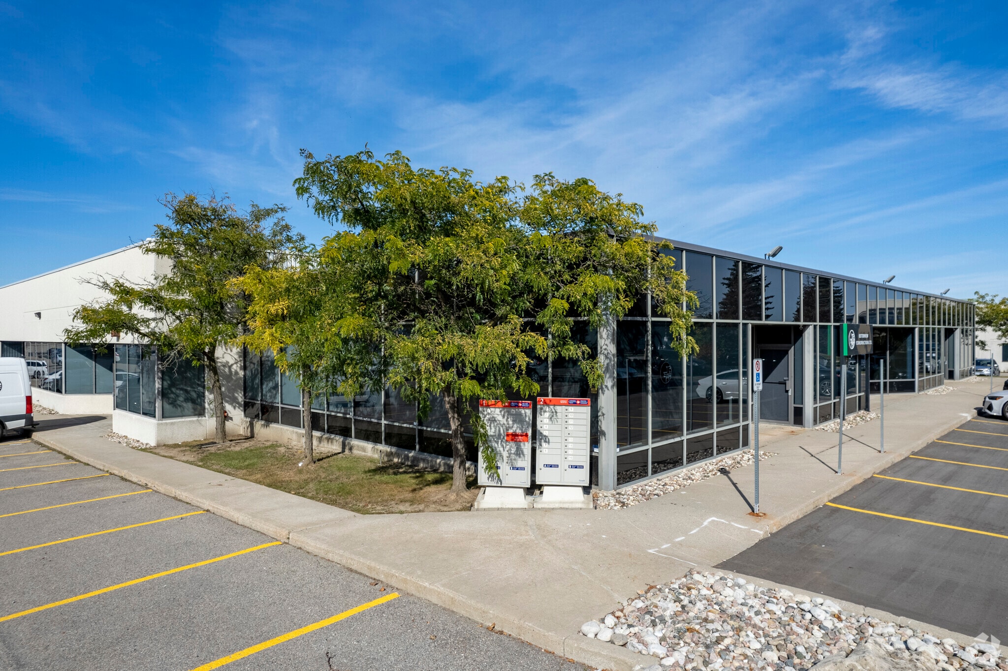 60 W Wilmot St, Richmond Hill, ON for Sale