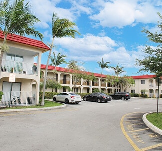 Sunrise, FL Apartments - 5850-5890 NW 17th Plz