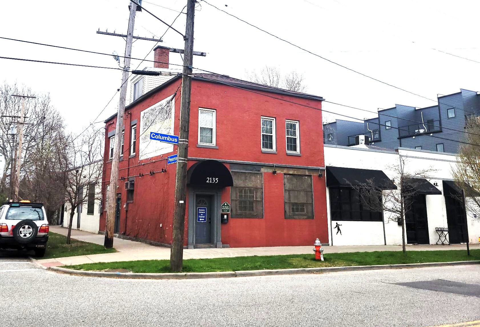 2135 Columbus Rd, Cleveland, OH for Sale