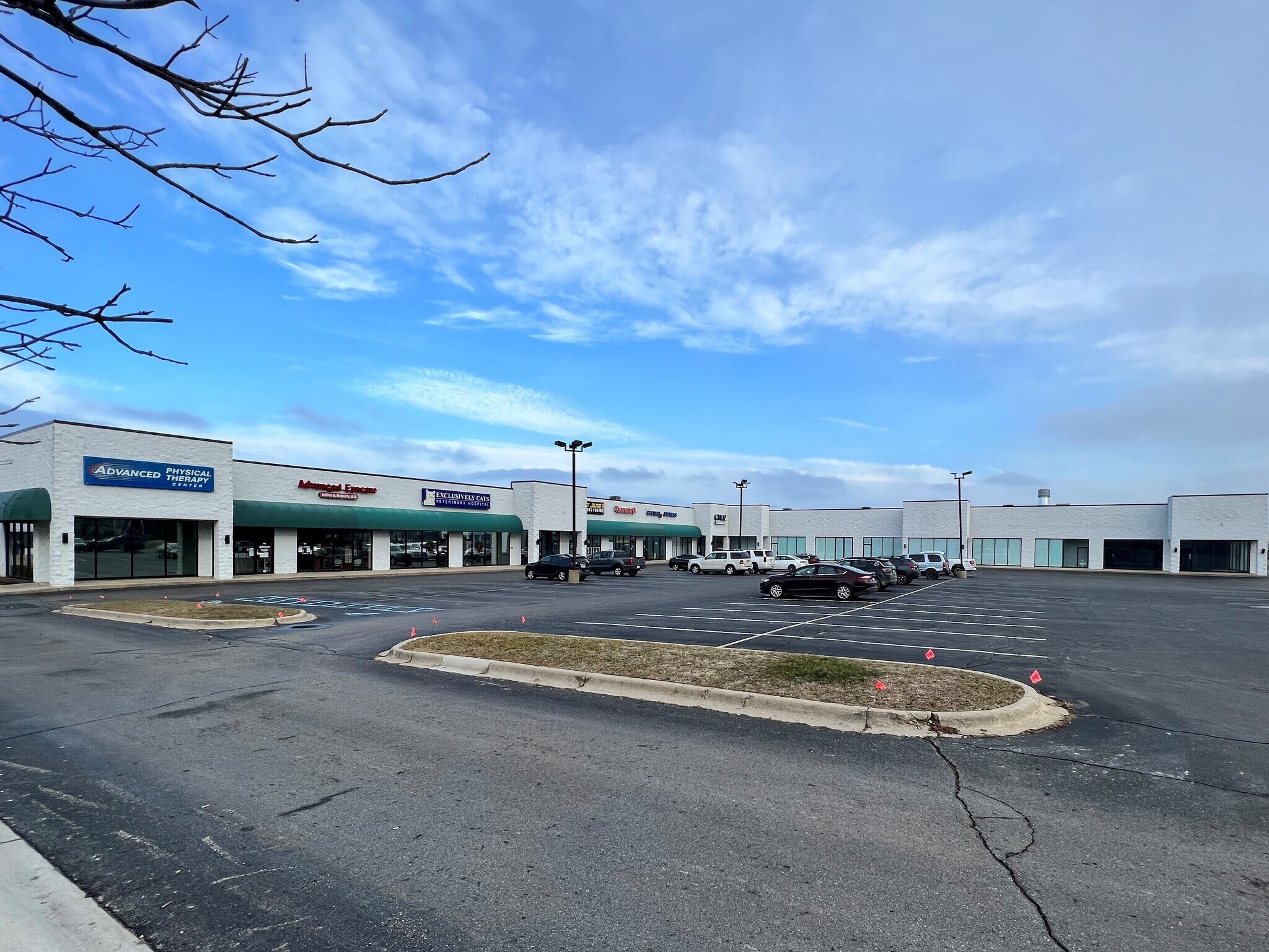 6650 Highland Rd, Waterford, MI for Rent