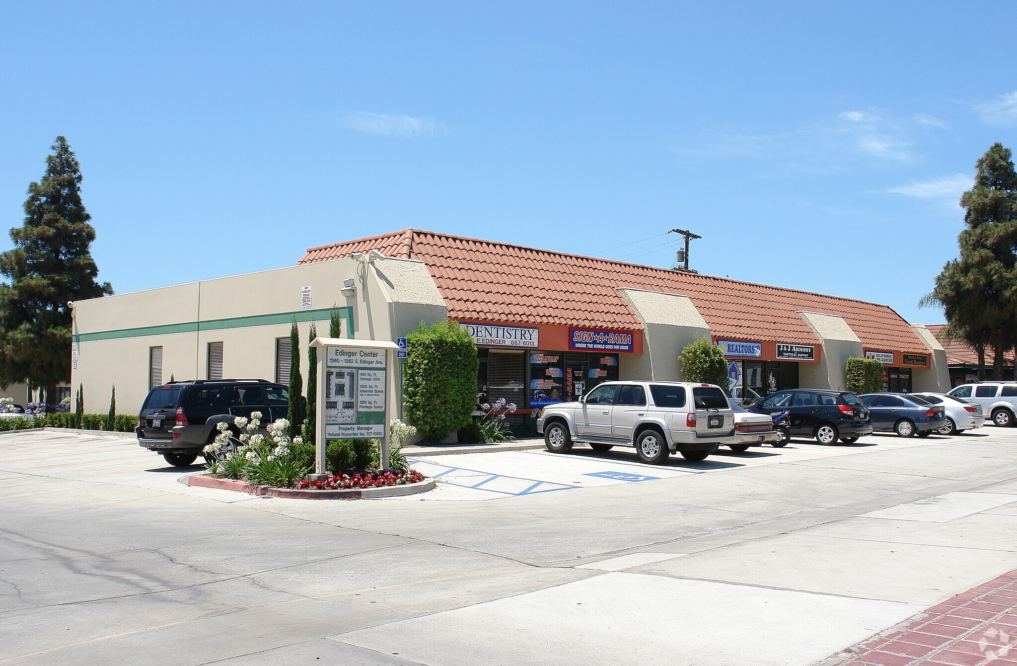 1340-1350 E Edinger Ave, Santa Ana, CA for Rent