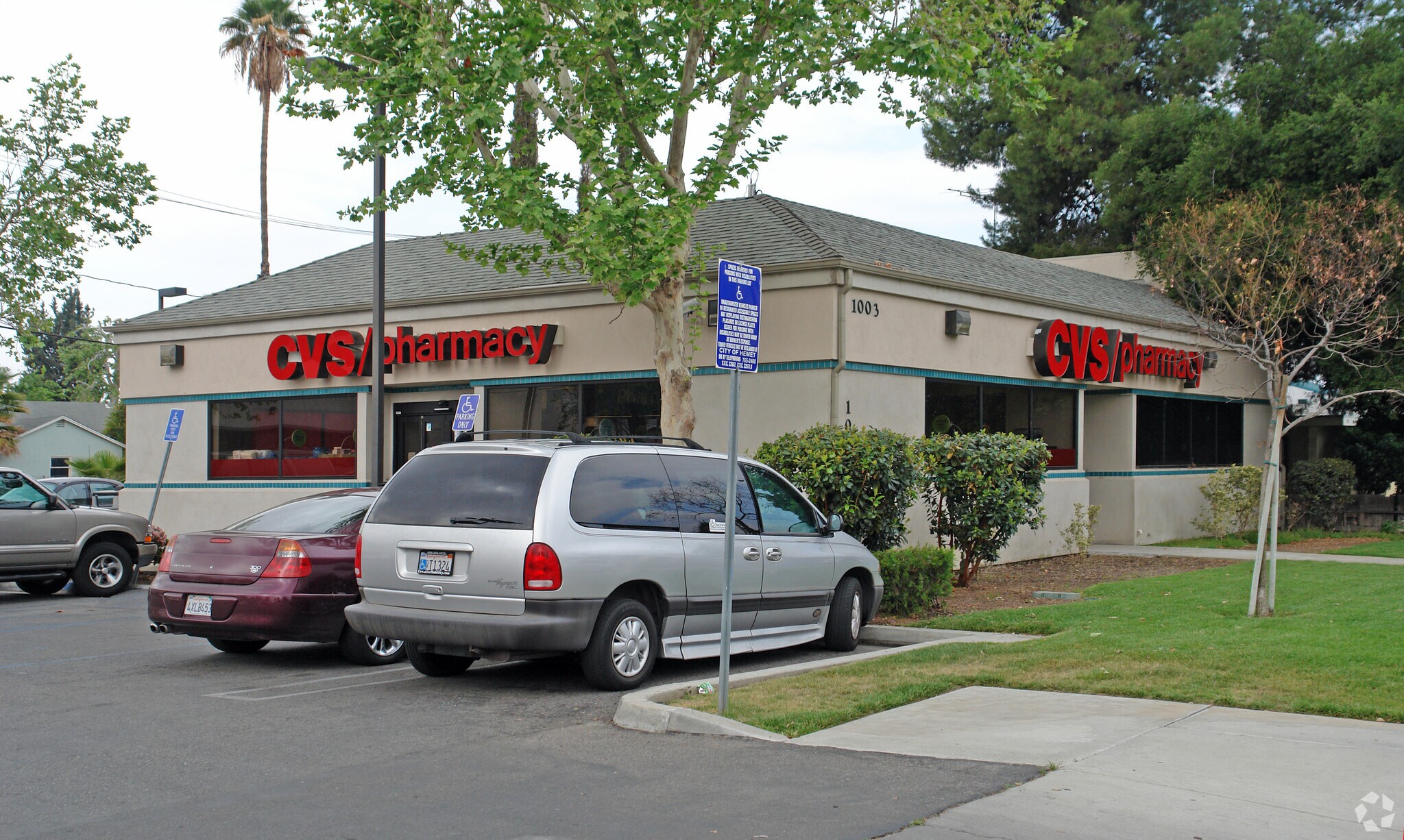 1003 E Devonshire Ave, Hemet, CA for Rent