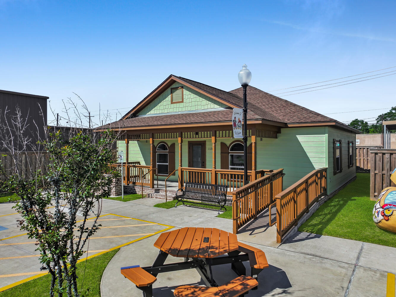 1120 Atlanta Ave, Nederland, TX for Sale