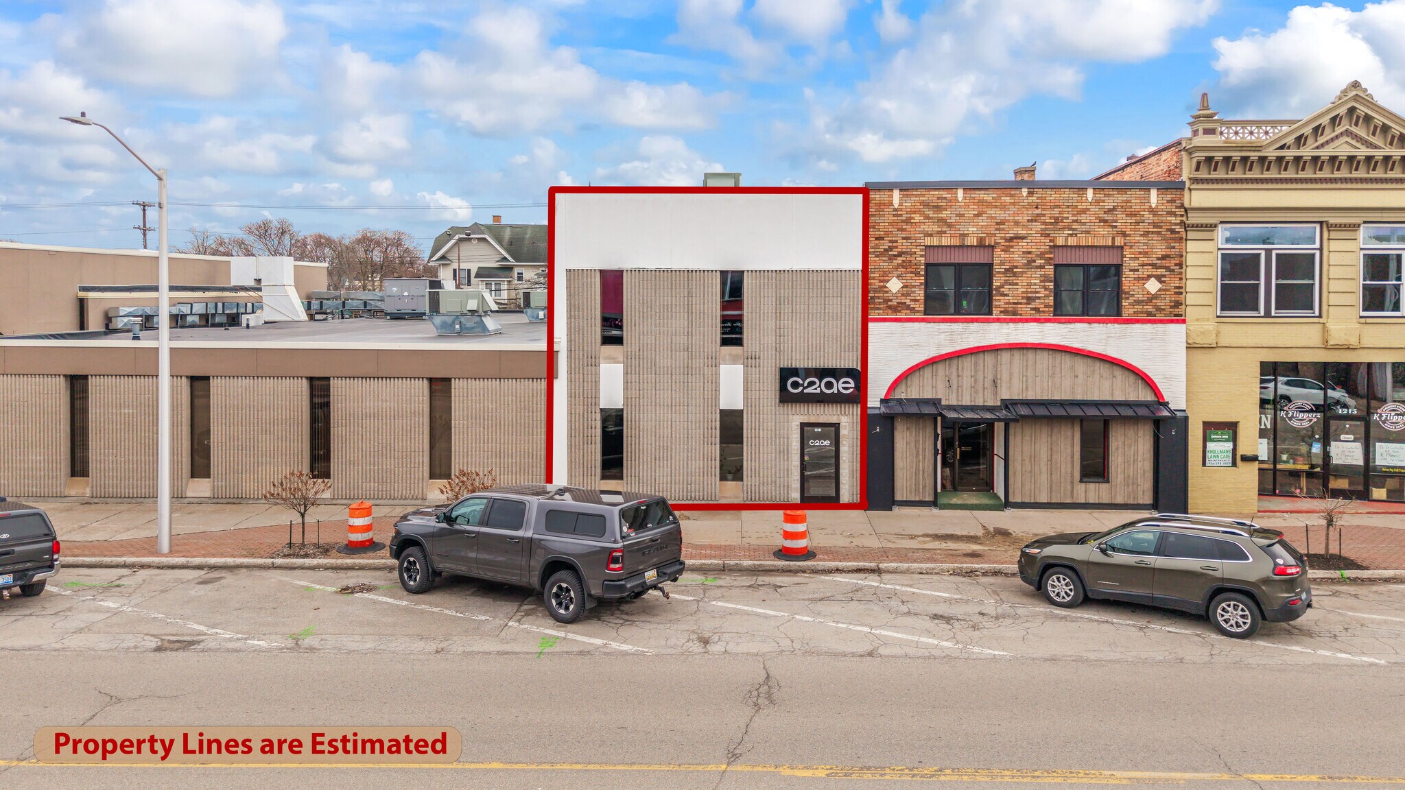 1211 Ludington St, Escanaba, MI for Sale