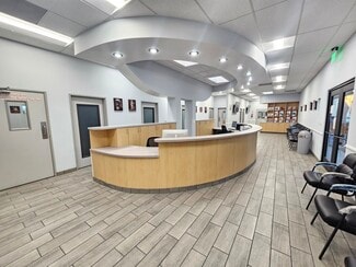 Northridge, CA Veterinarian/Kennel - 18224 Parthenia St