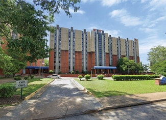Memphis, TN Apartments - 400 S Highland St