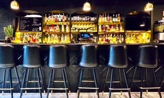 Flushing, NY Retail - 464 Onderdonk Ave