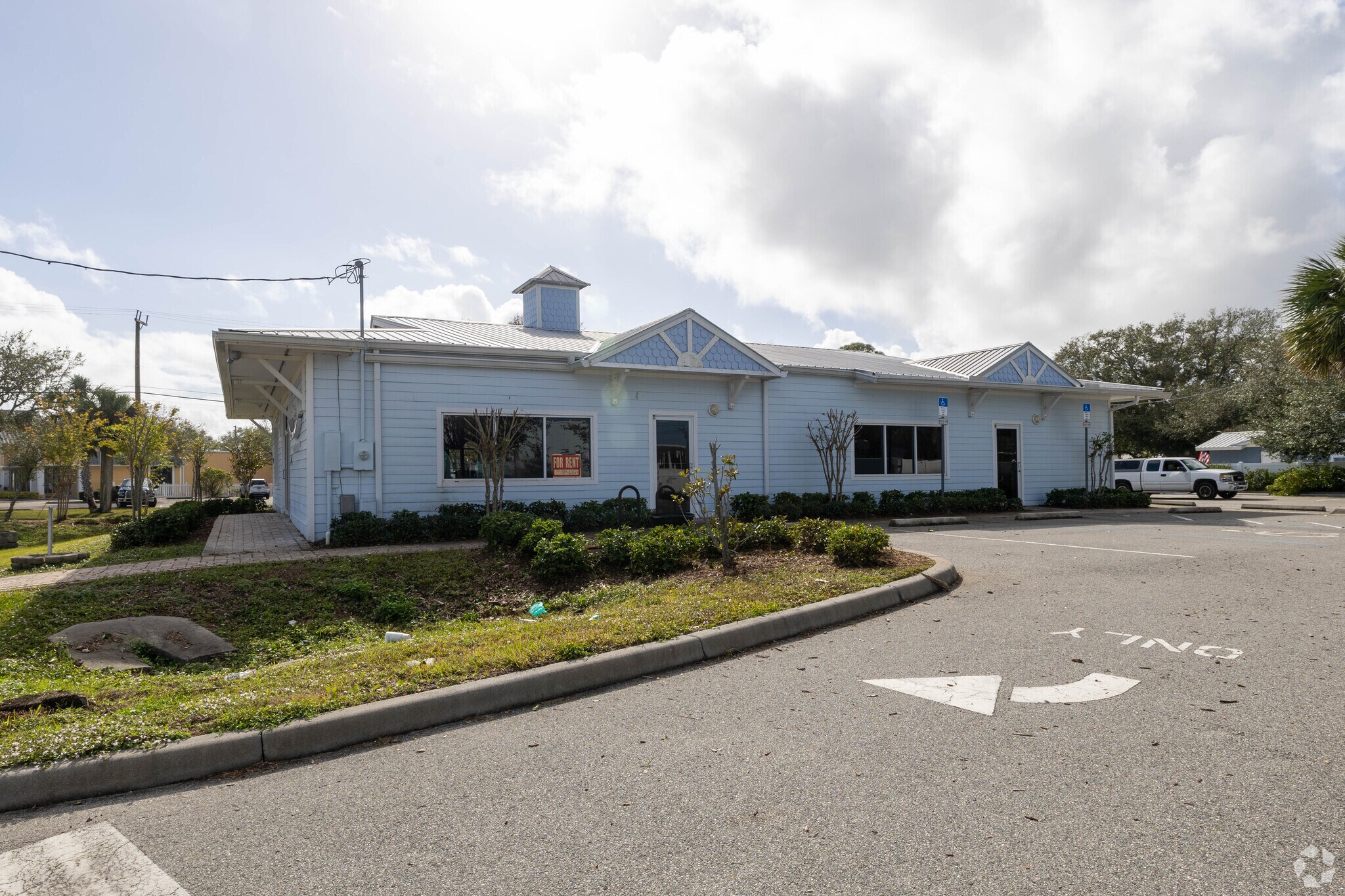 3670 S Ridgewood Ave, Port Orange, FL for Sale