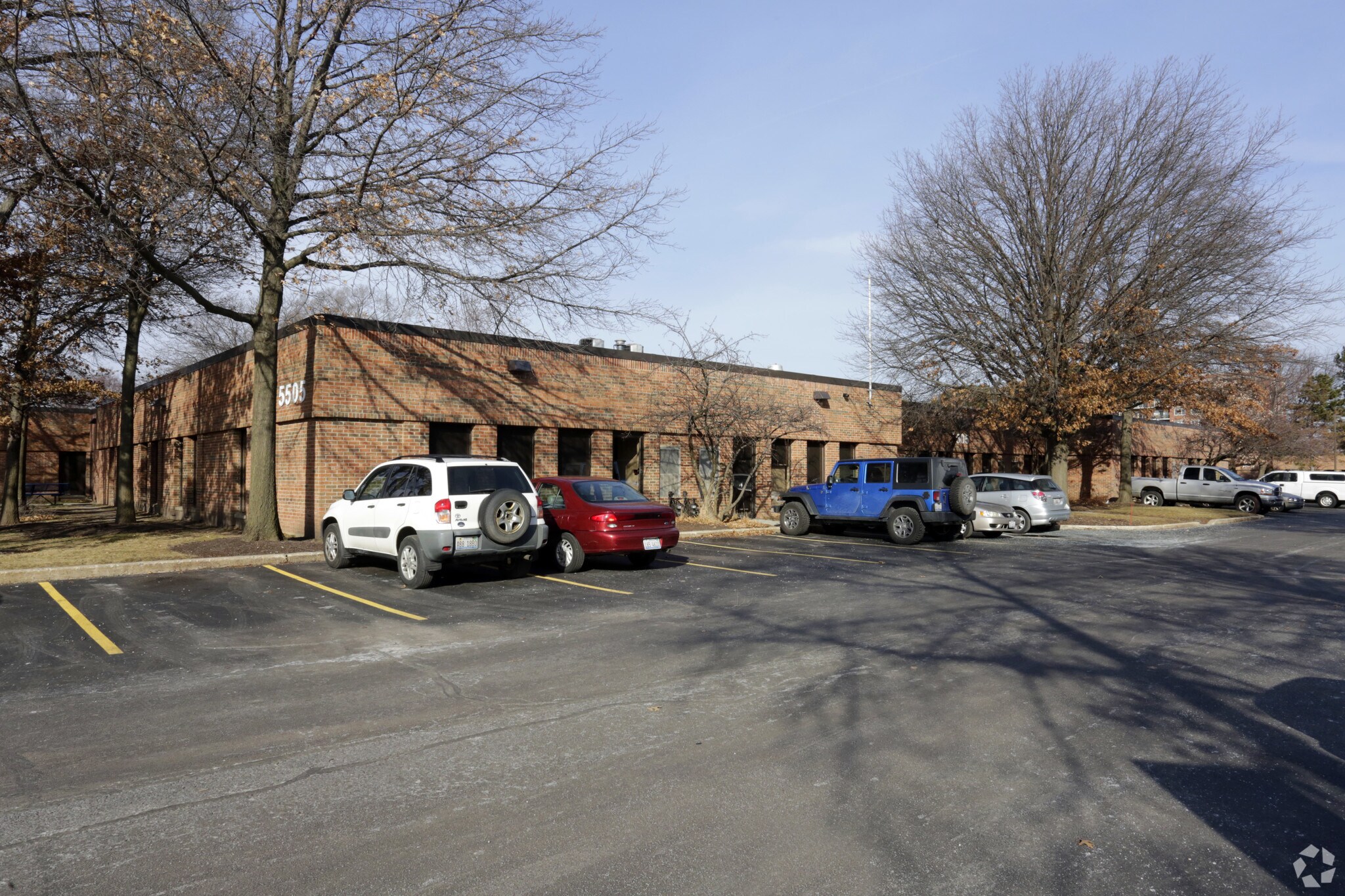 5505 N Cumberland Ave, Chicago, IL for Rent