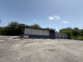San Antonio, TX Retail - 1701 E Houston St