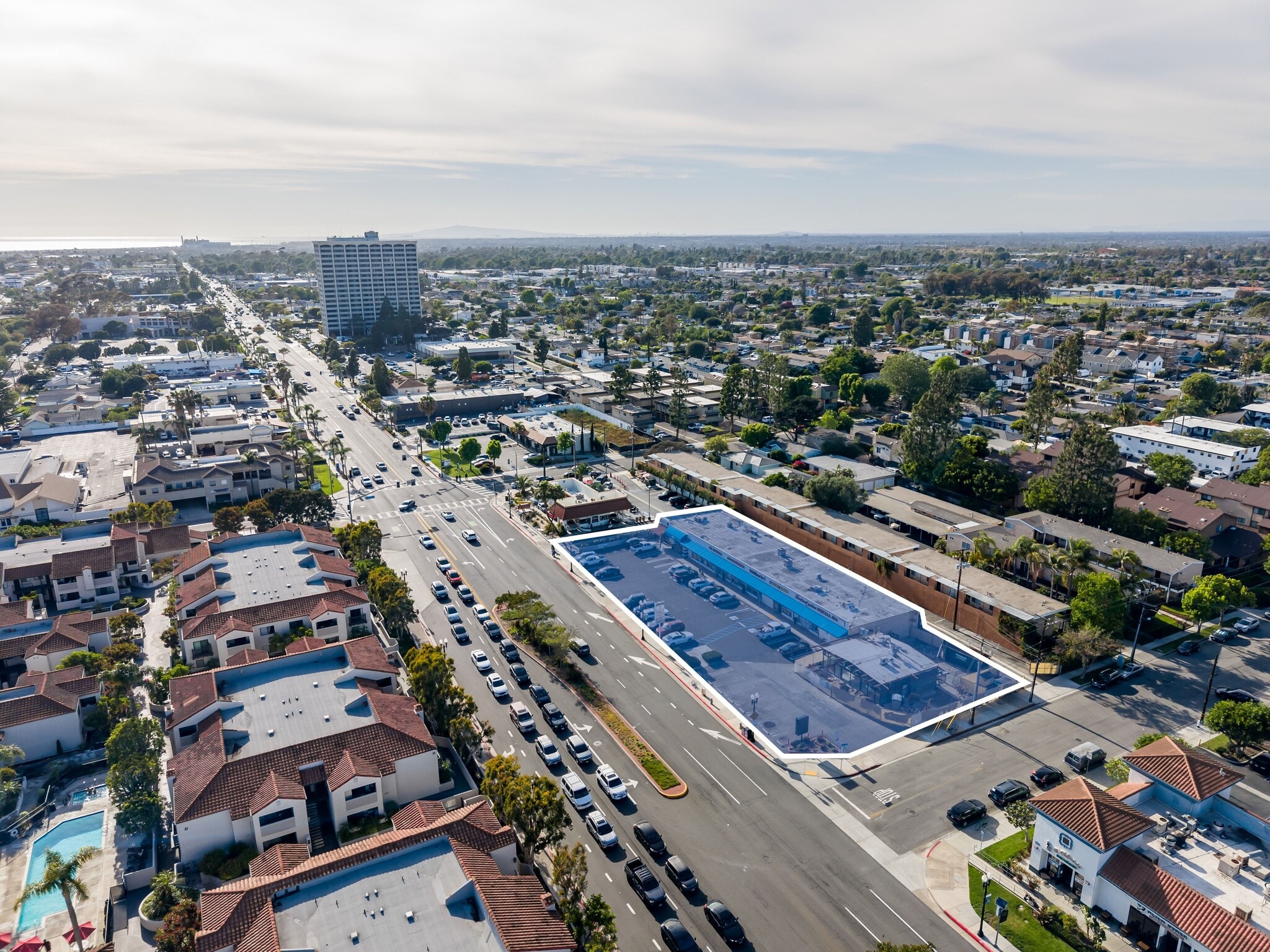 570-590 W 19th St, Costa Mesa, CA for Sale