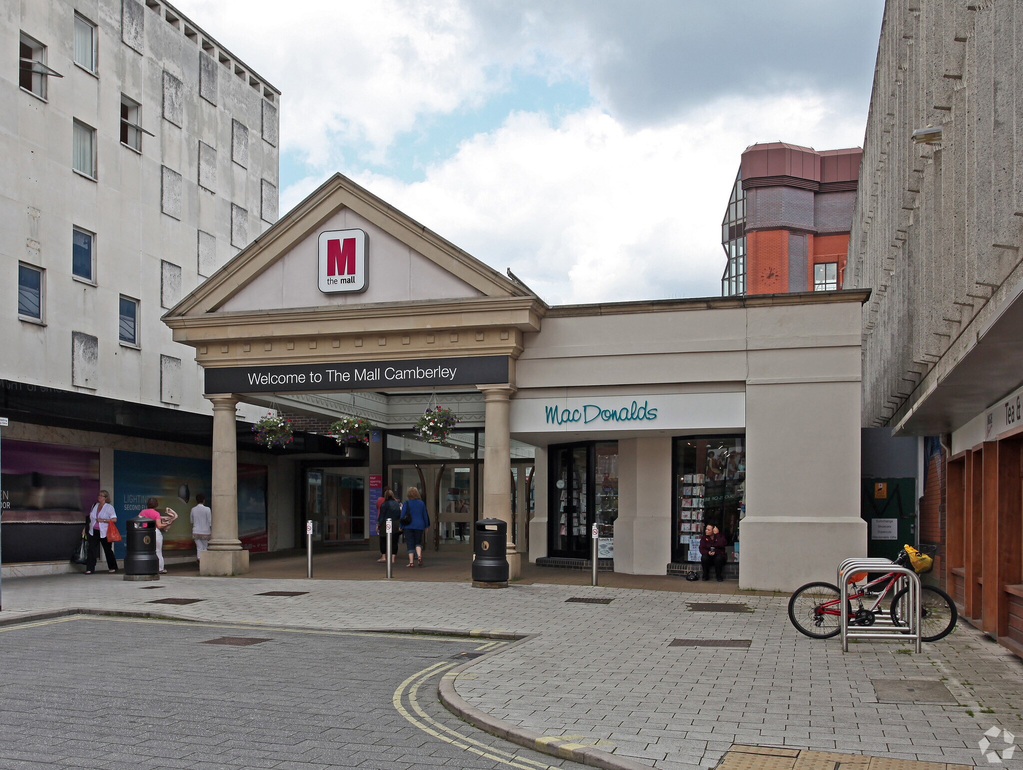 The Square, Camberley, SRY for Rent