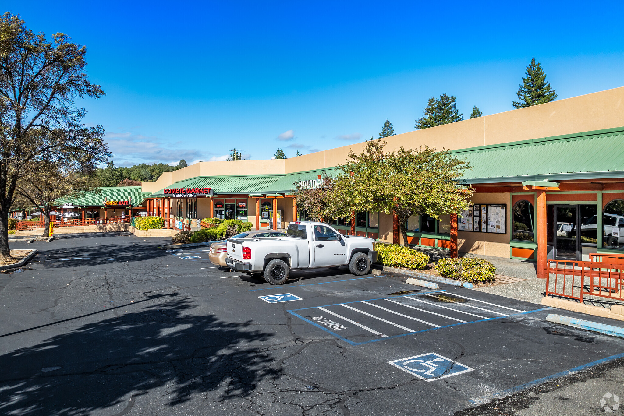 10868-10966 Combie Rd, Auburn, CA for Rent