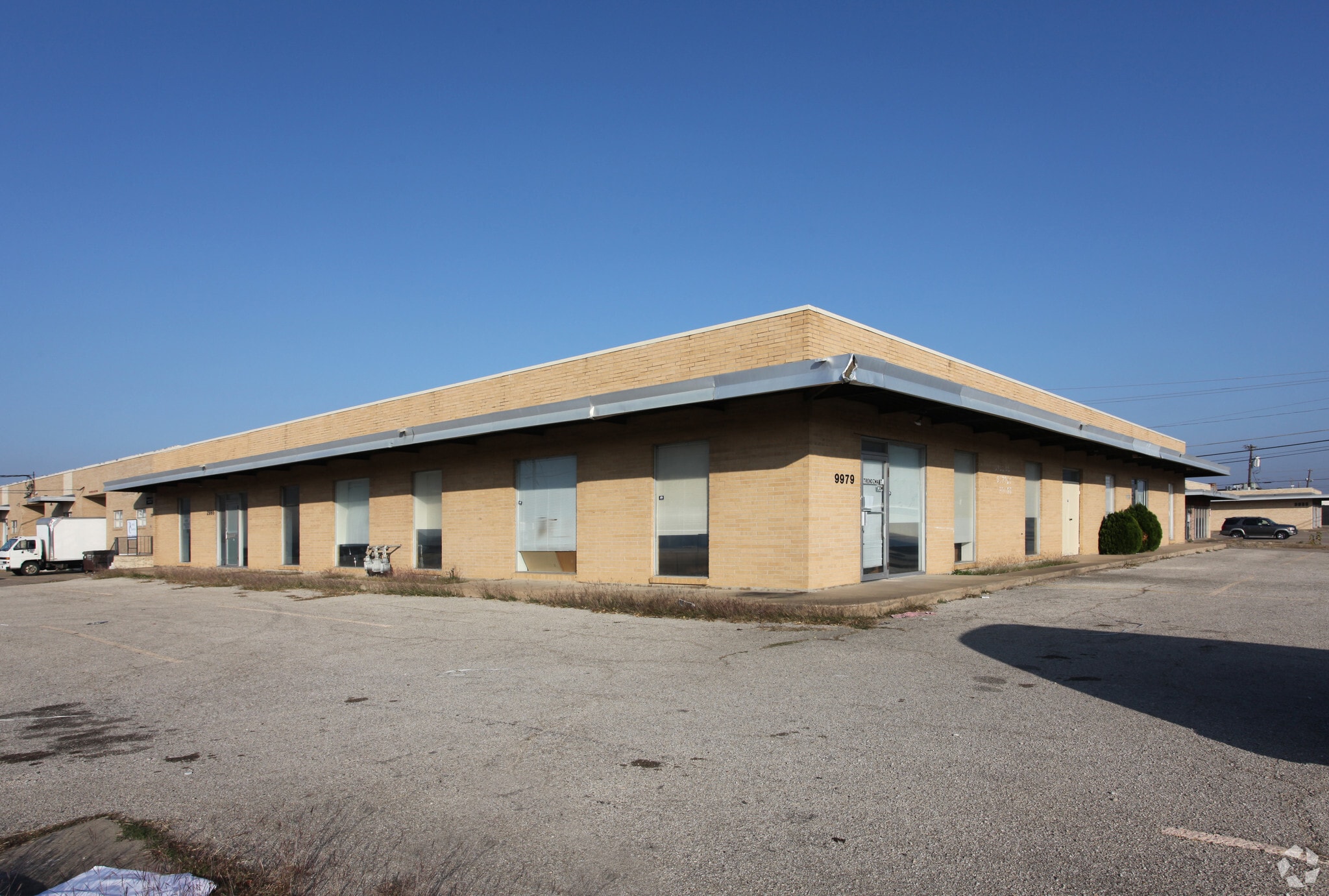 9983 Monroe Dr, Dallas, TX for Rent