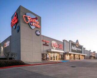 Pasadena, TX Retail - 5120 Fairmont Pky