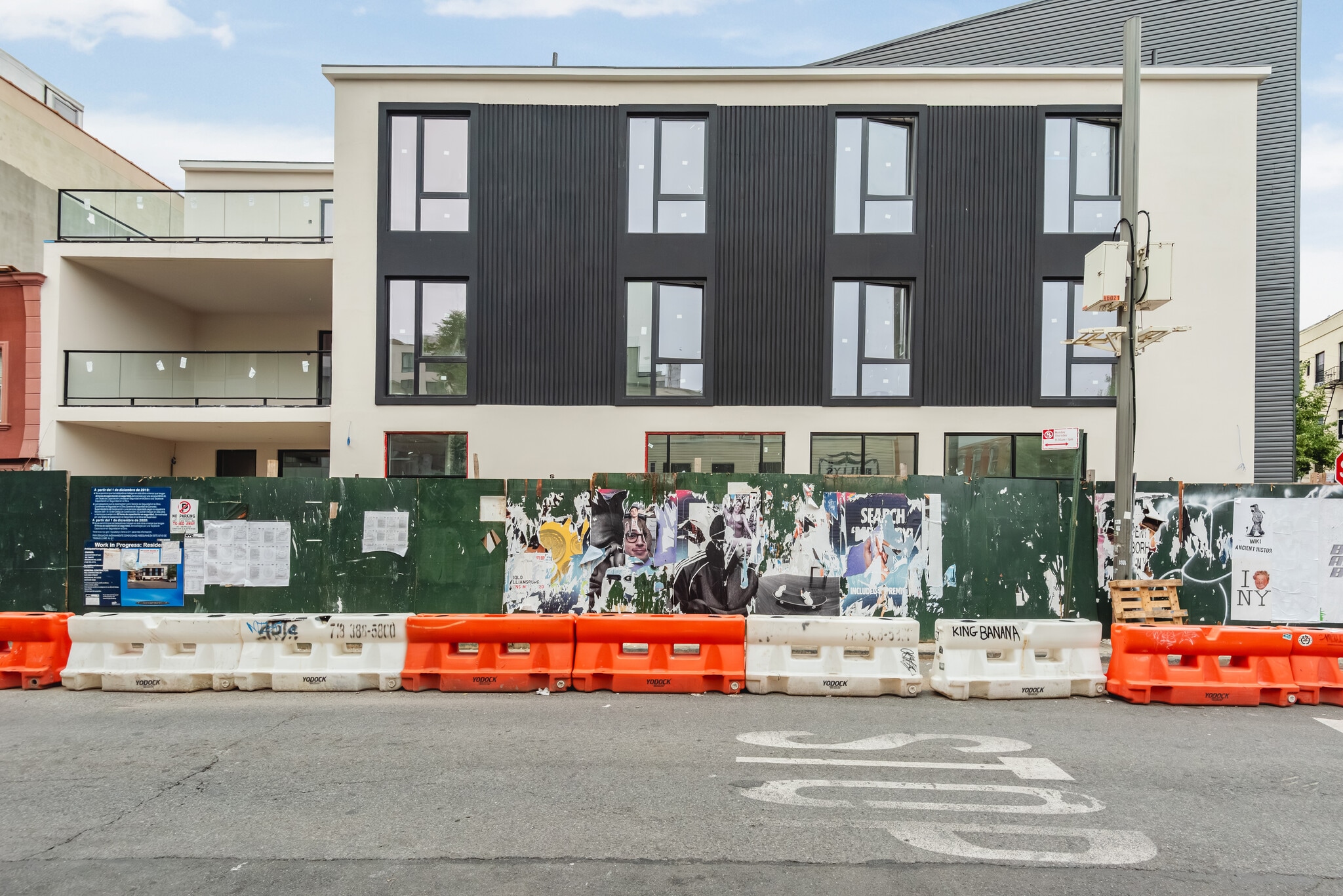 194 Greenpoint Ave, Brooklyn, NY for Sale