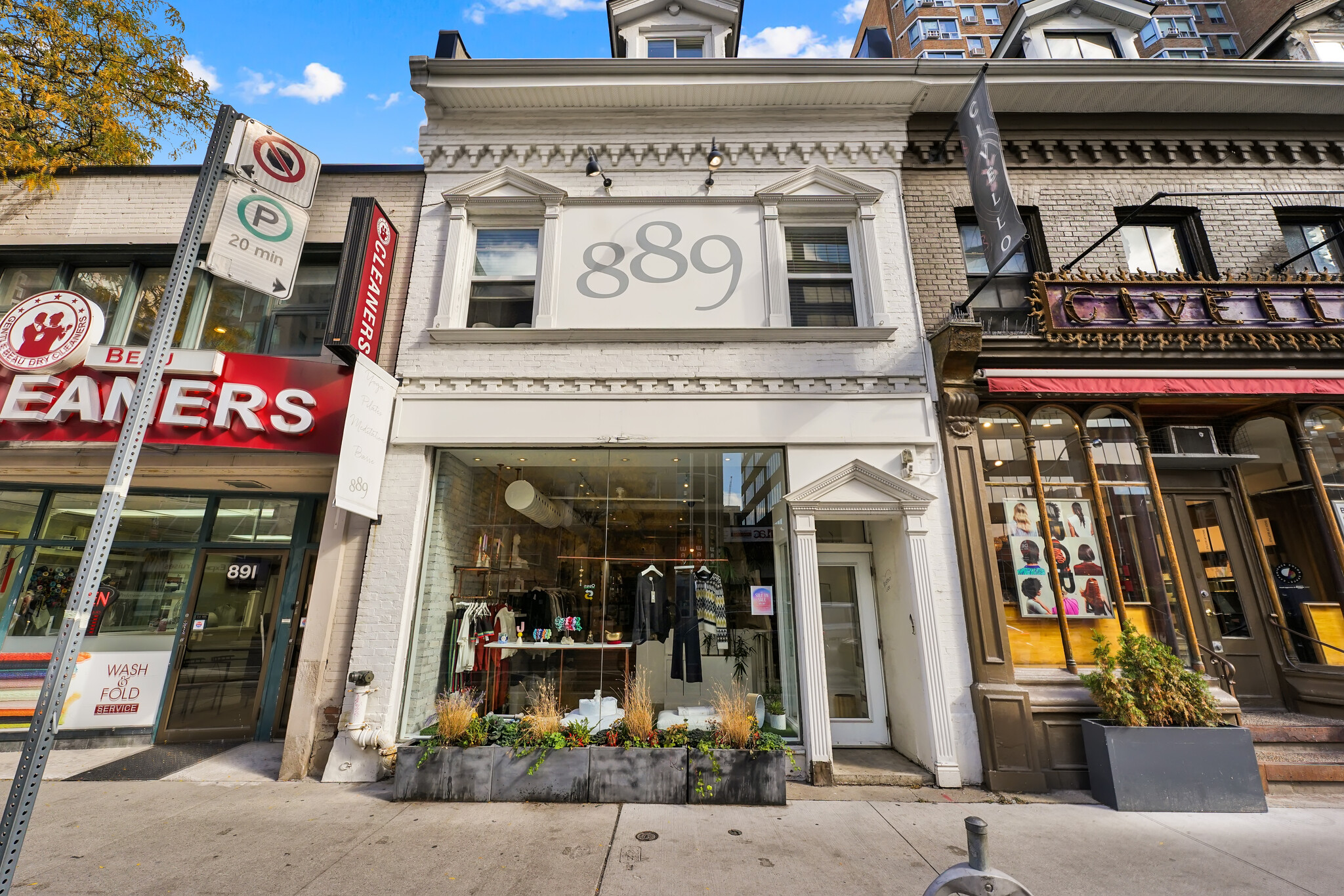 889 Yonge St, Toronto, ON for Rent