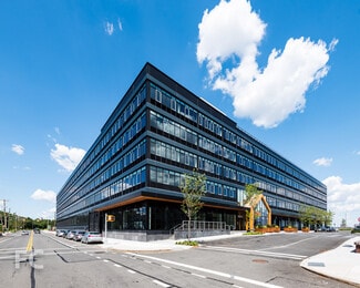 Staten Island, NY Retail - 8 Navy Pier Ct