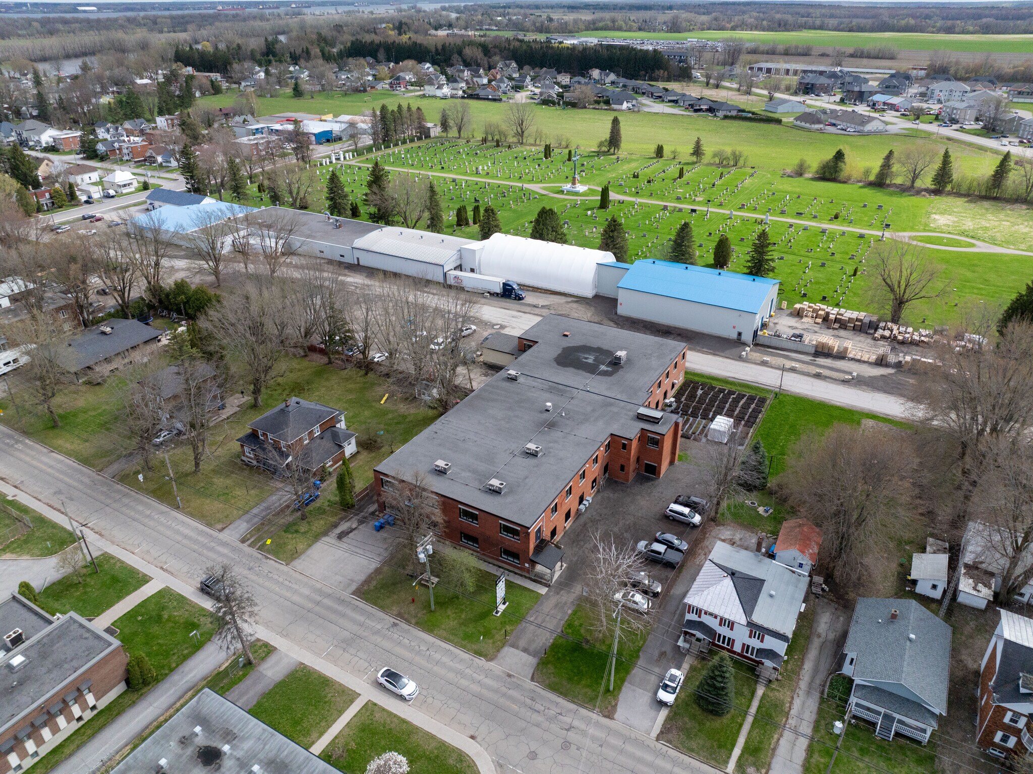471 Av Gilles-Villeneuve, Berthierville, QC for Sale
