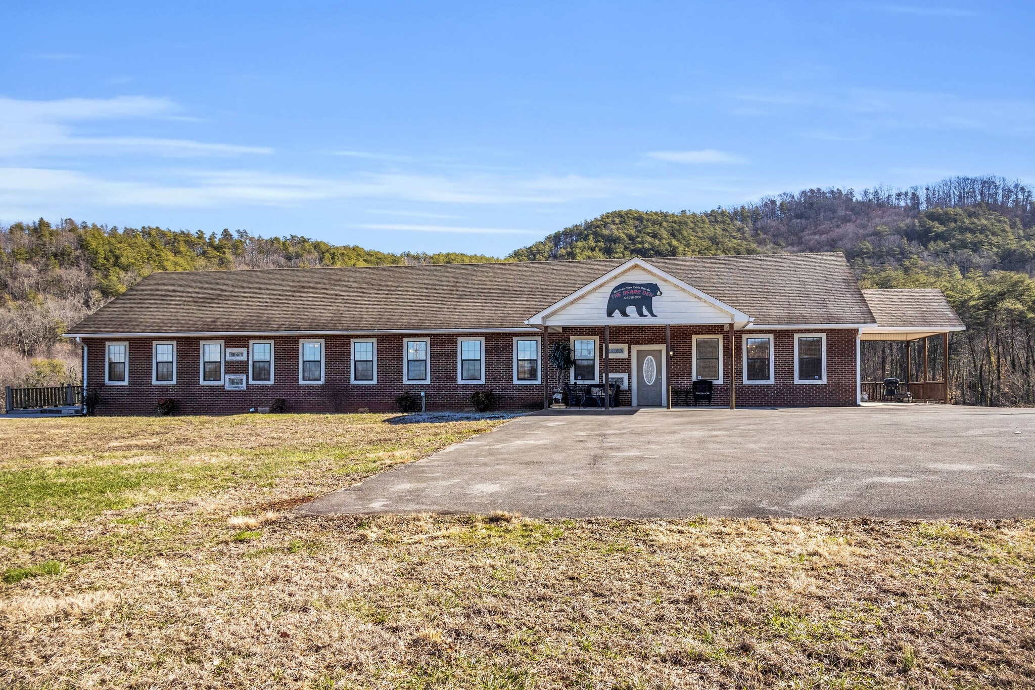 301 School St, Tellico Plains, TN for Sale