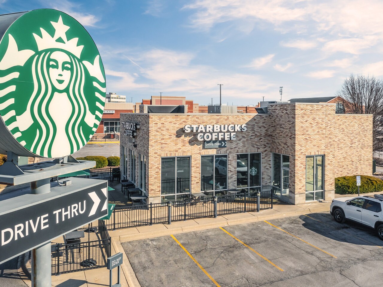 4820 N University St, Peoria, IL for Sale