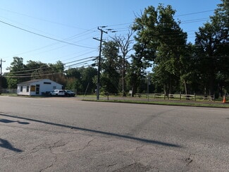 Richmond, VA Freestanding - 833-837 Azalea Ave