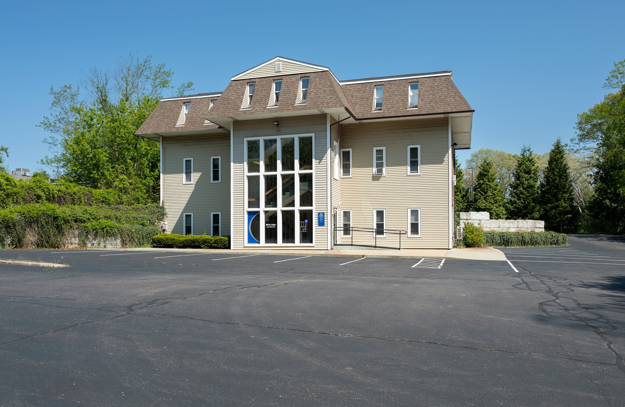 6828 Post Rd, North Kingstown, RI for Sale