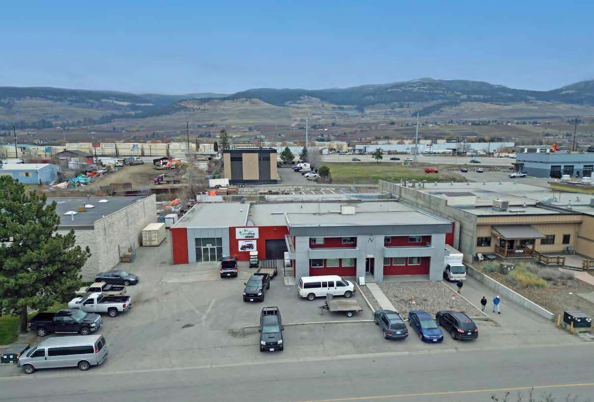 205 Adams Rd, Kelowna, BC for Rent