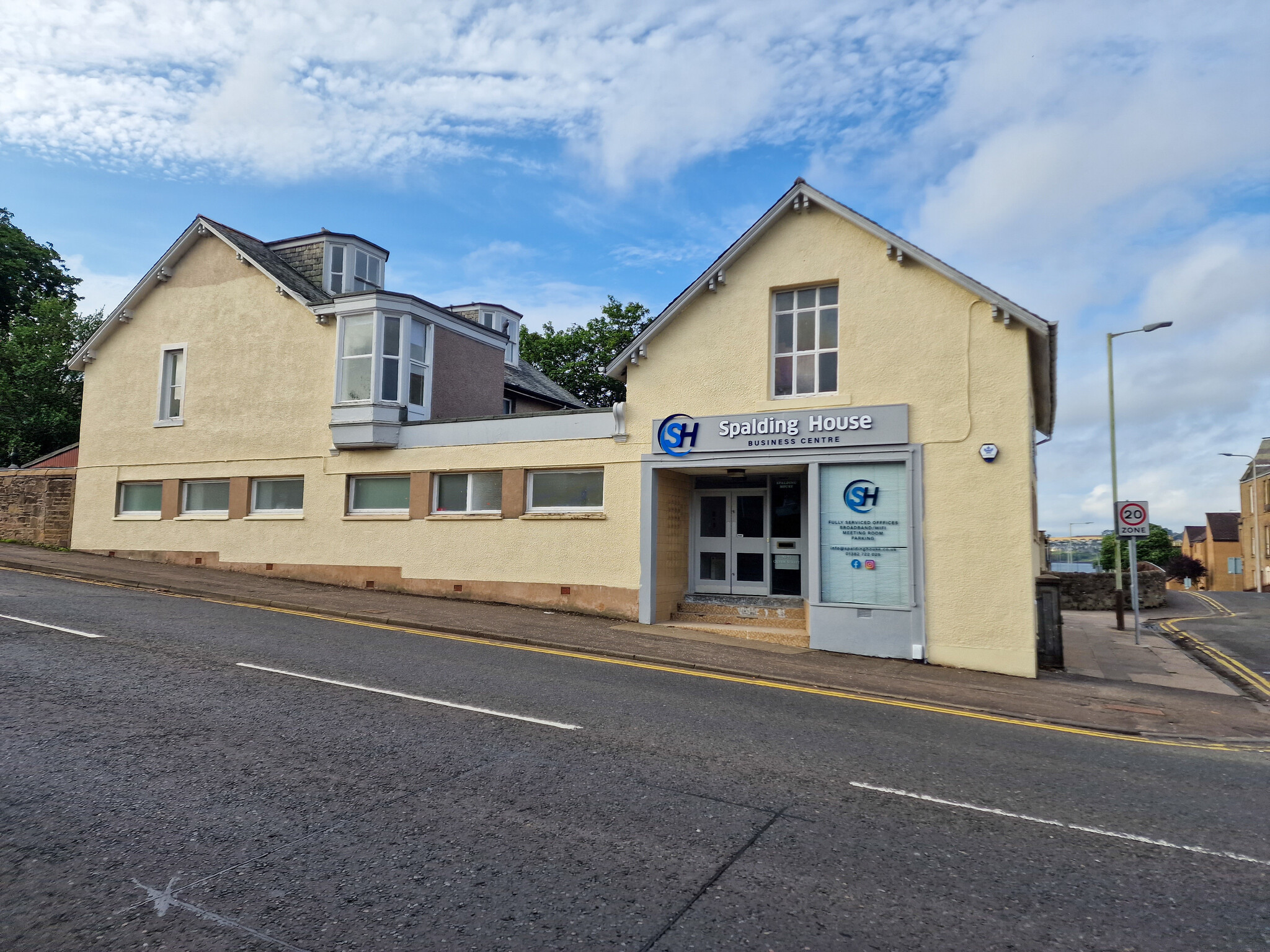 90-92 Queen St, Broughty Ferry, DND for Rent