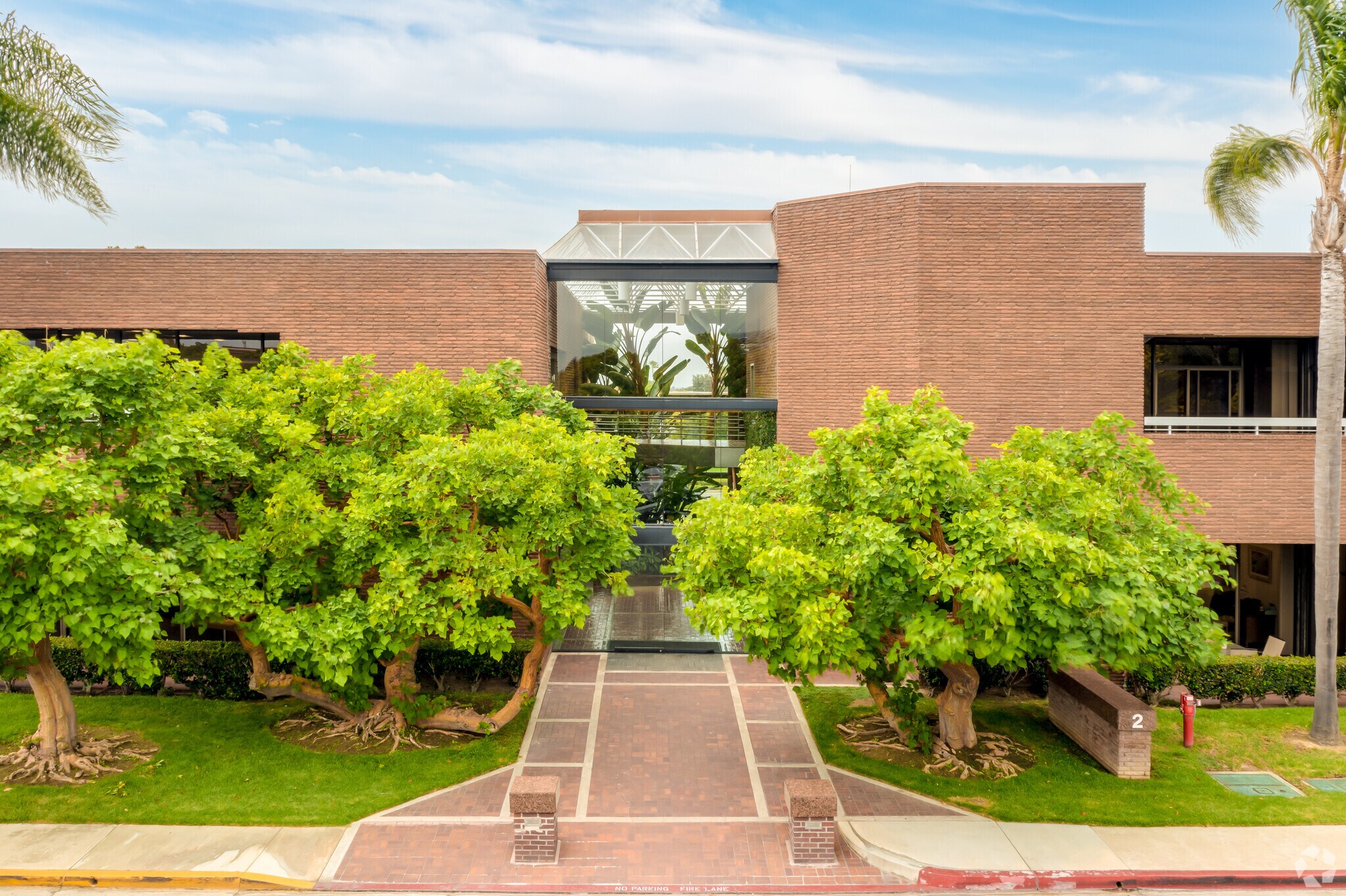 2 Corporate Plaza Dr, Newport Beach, CA for Rent