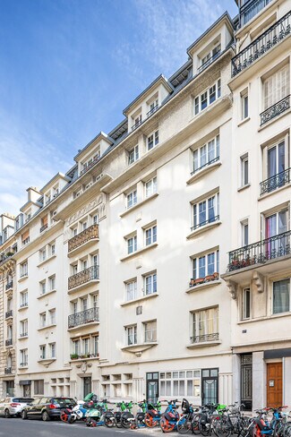 Paris, PAR Office - 4 Rue De Nantes