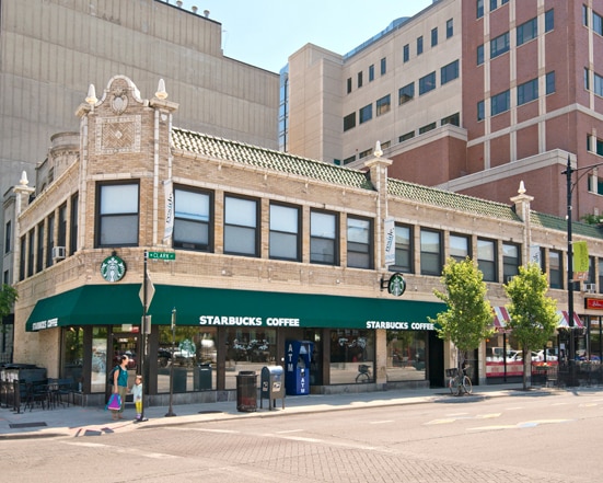 2525 N Clark St, Chicago, IL for Sale