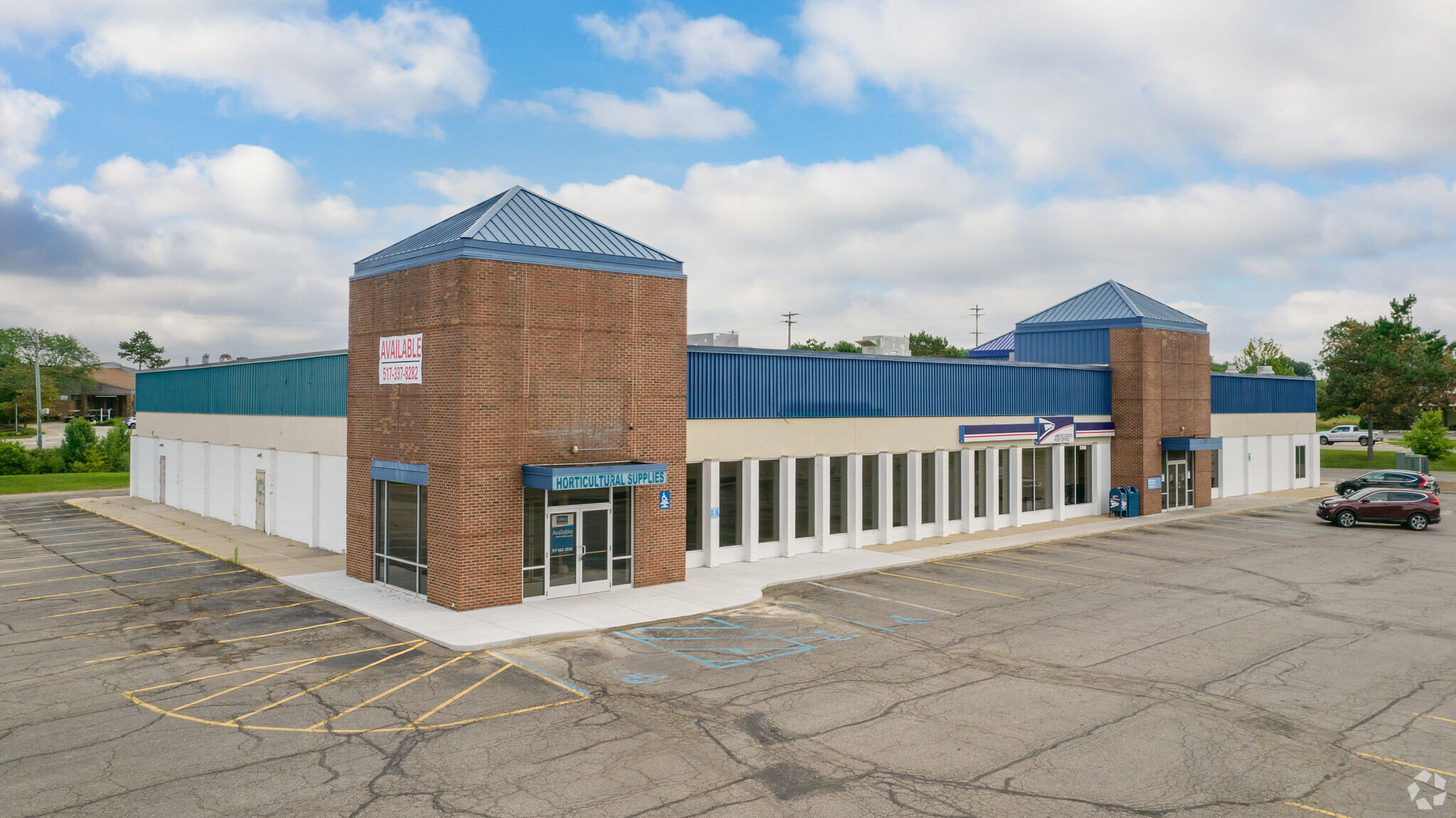 5200-5210 W Saginaw Hwy, Lansing, MI for Sale