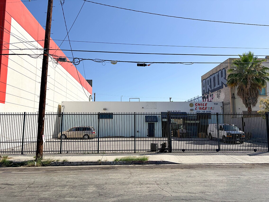 731 E 18th St, Los Angeles, CA for Sale