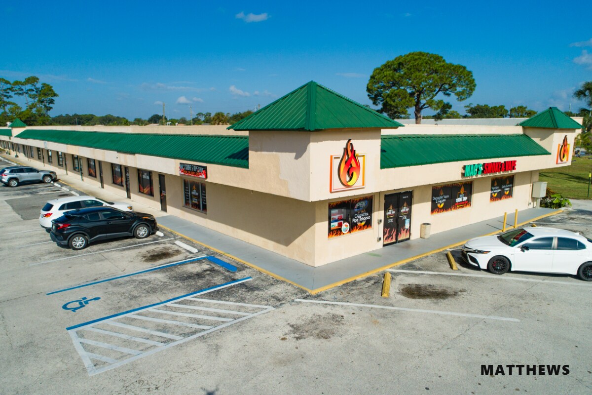 2120 S Ridgewood Ave, Edgewater, FL for Sale