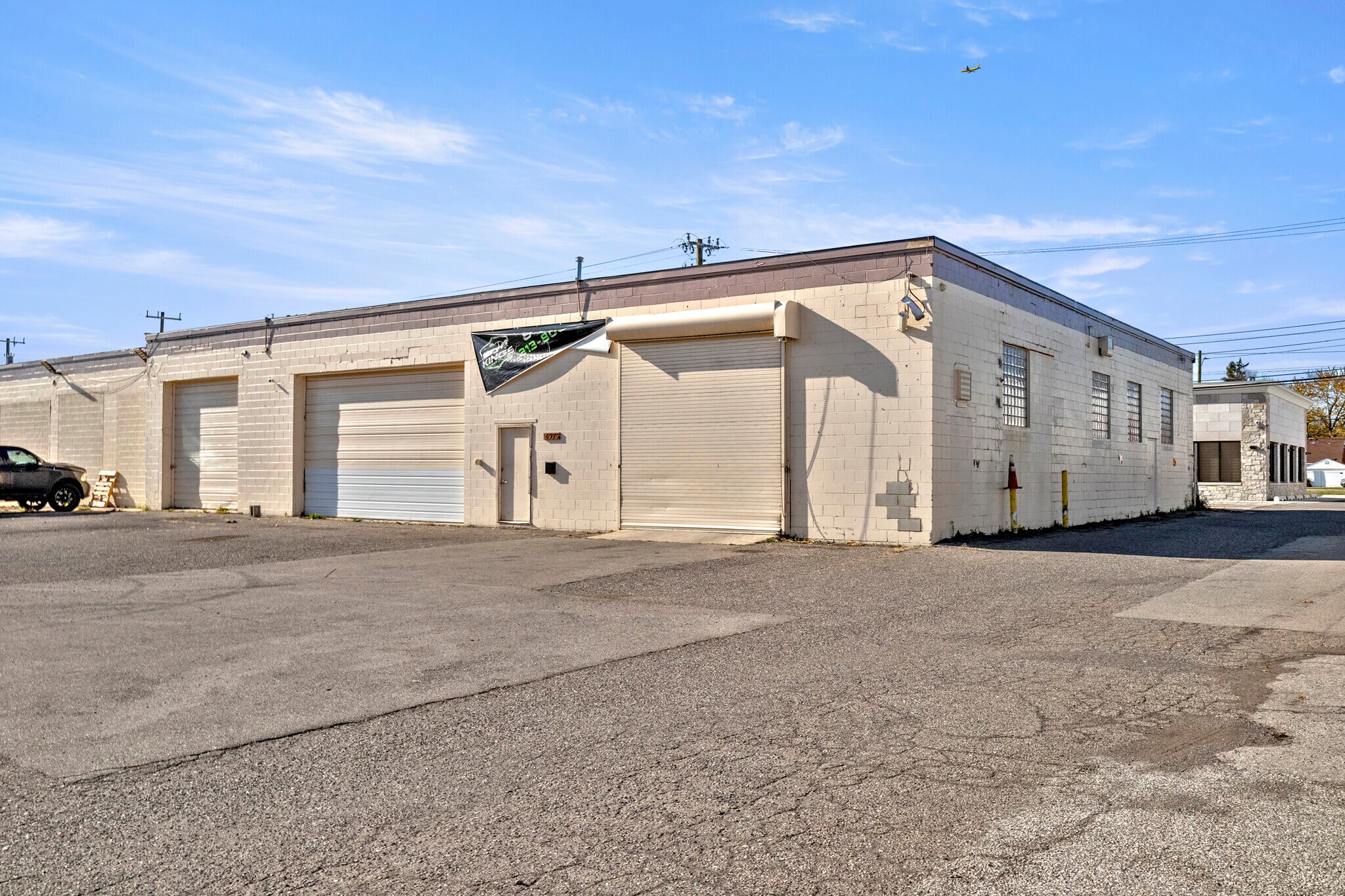 6975 N Waverly St, Dearborn Heights, MI for Rent