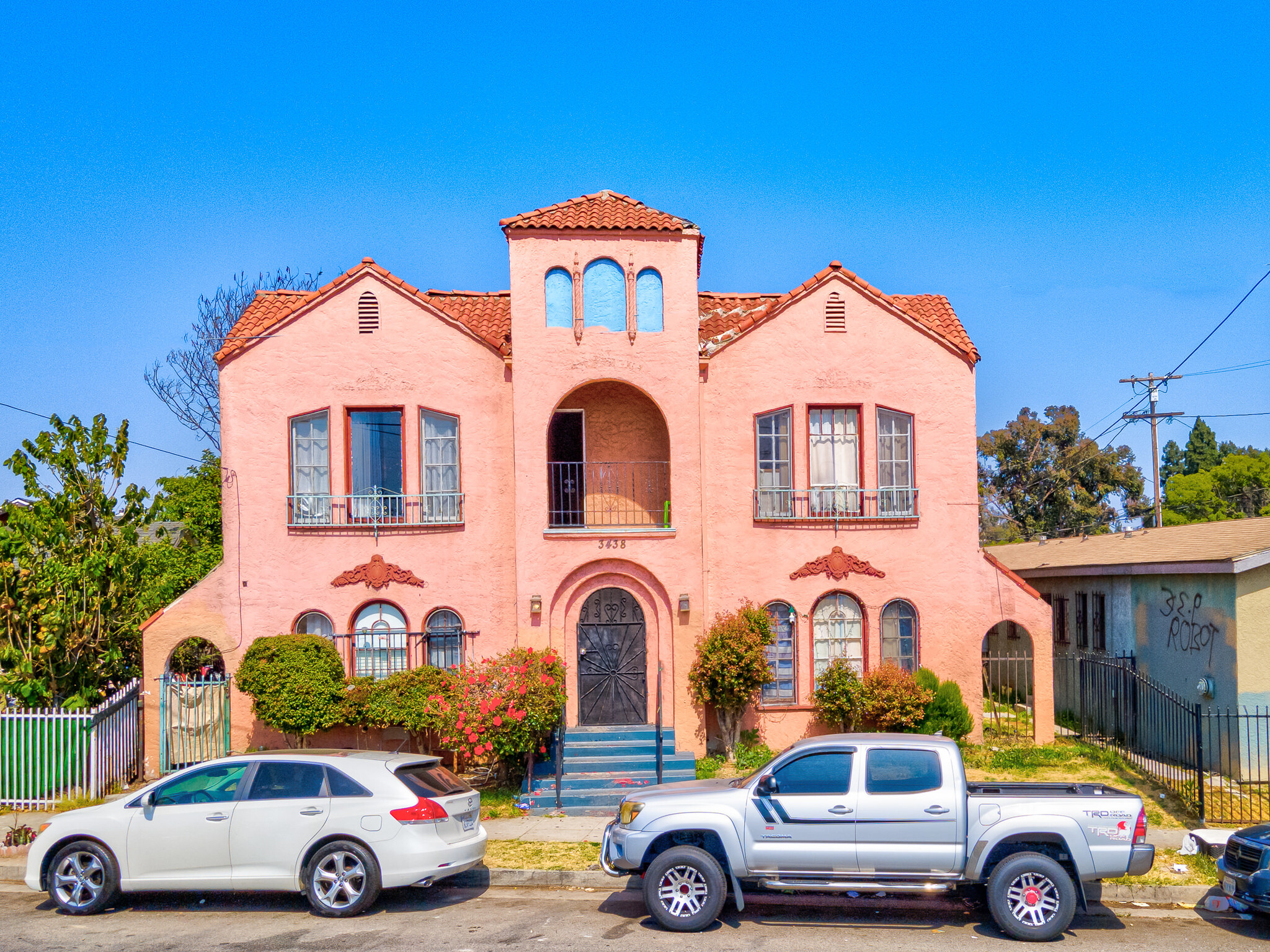 3438 McKinley Ave, Los Angeles, CA for Sale