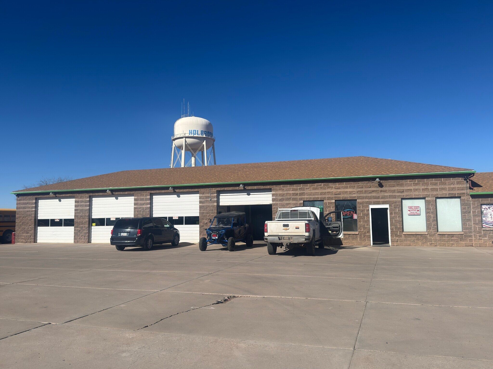 2421 Navajo Blvd, Holbrook, AZ for Sale