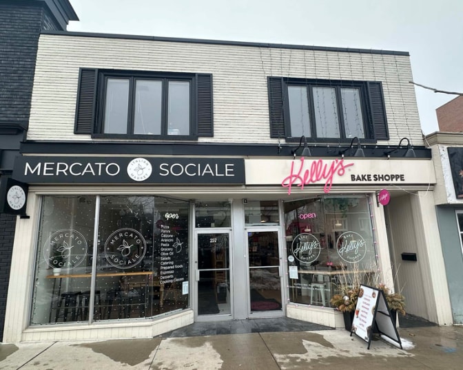 257-261 Lakeshore Rd, Oakville, ON for Sale