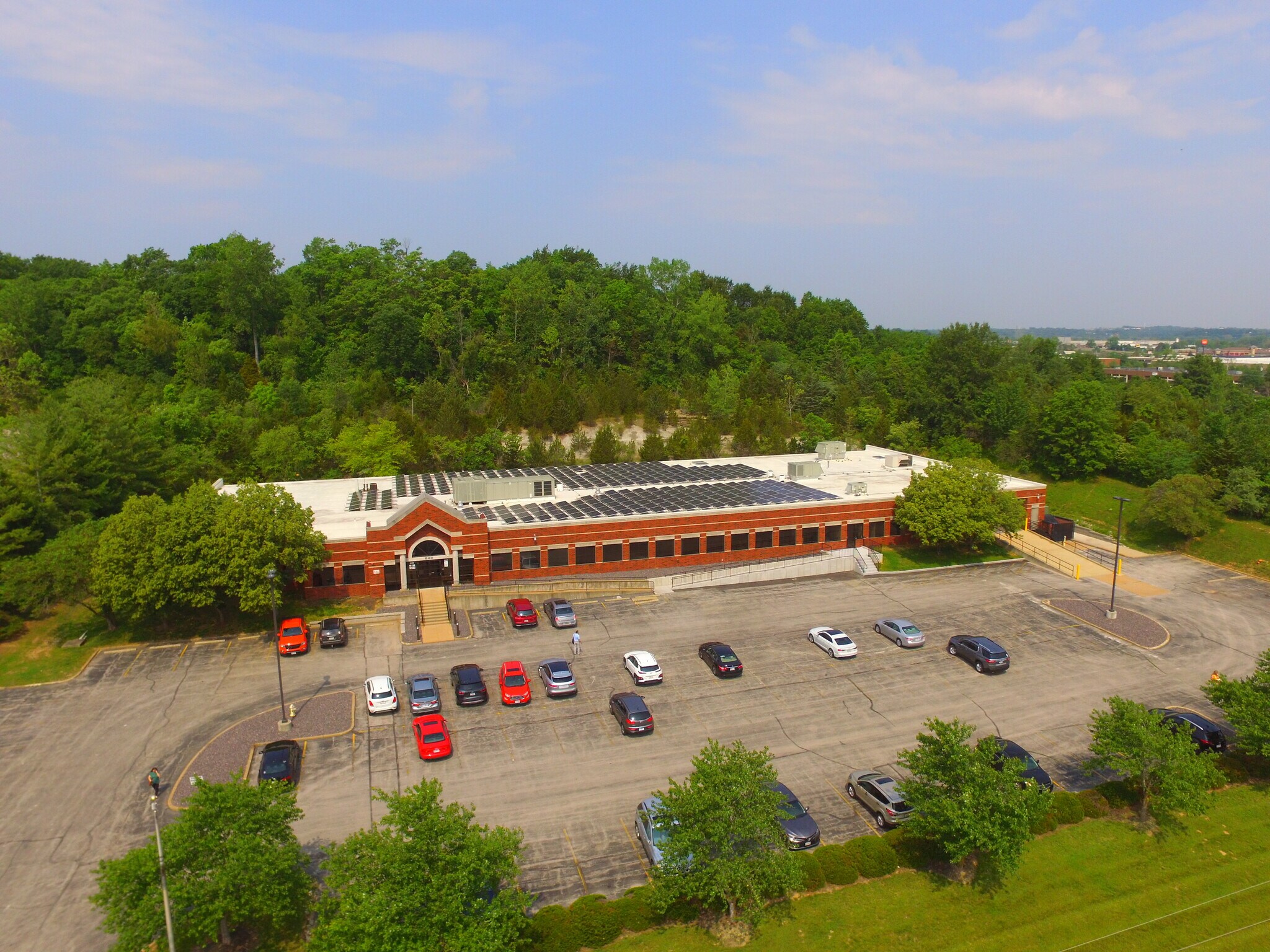 250 Larkin Williams Ind Ct Fenton, MO 63026 Flex Property for Lease