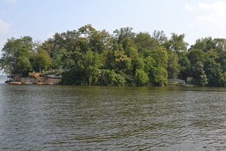 Monticello, IN Specialty - 2373 Untalulti Dr