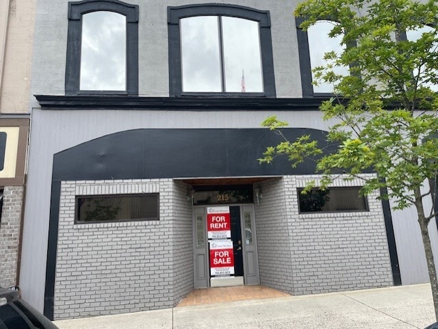 213 W Main Ave, Gastonia, NC for Rent