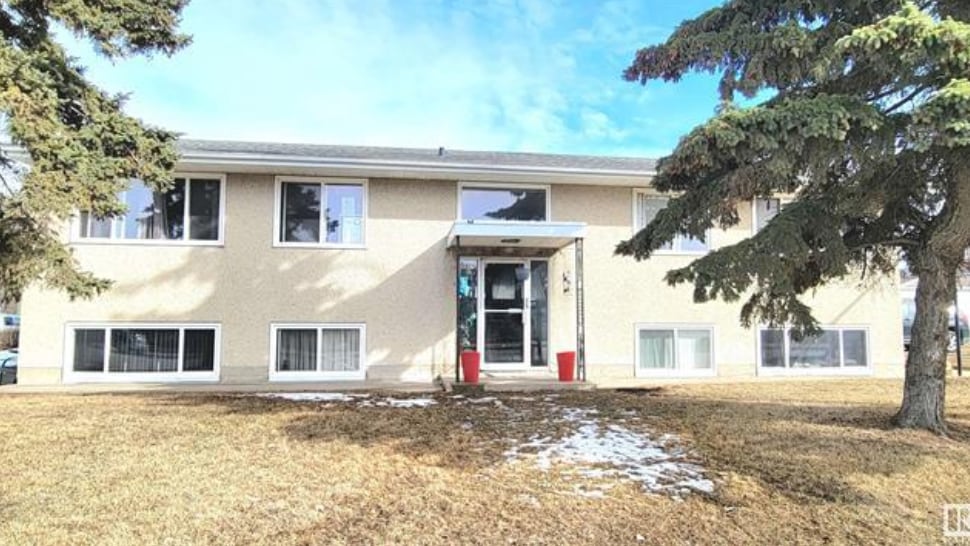 4609 46 St, Leduc, AB for Sale