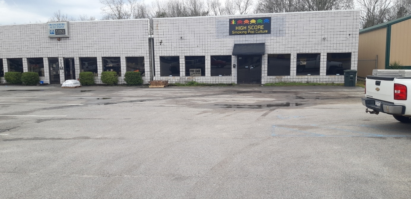 327 & 323 John C Calhoun Dr, Orangeburg, SC for Sale