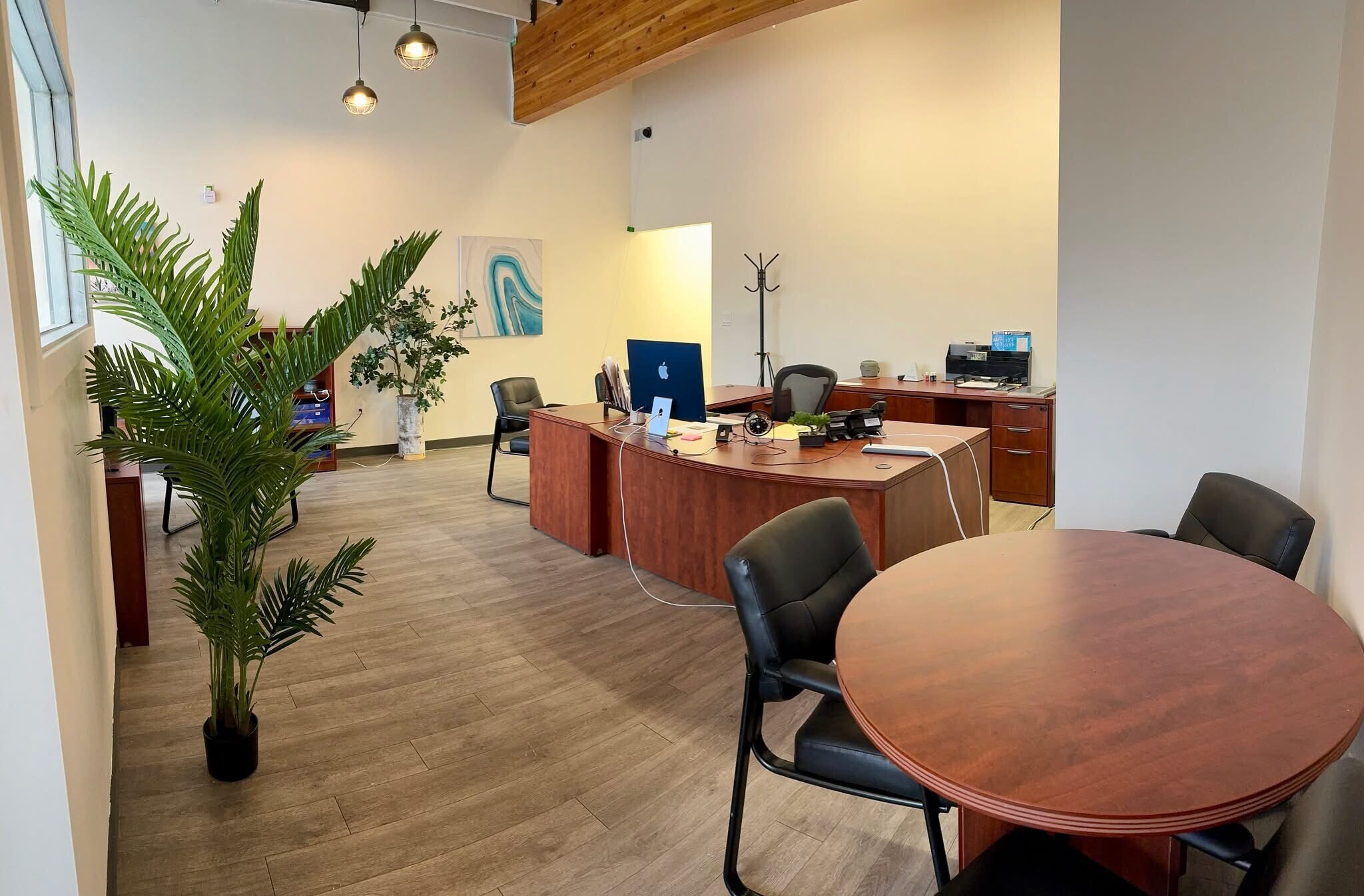 9906A Franklin Av, Fort McMurray, AB for Rent