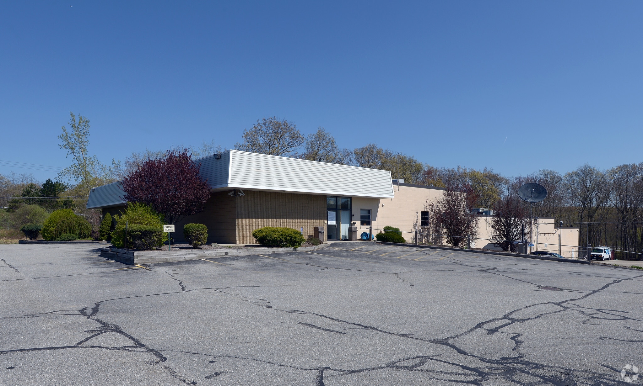 1320 Eddie Dowling Hwy, Lincoln, RI for Sale