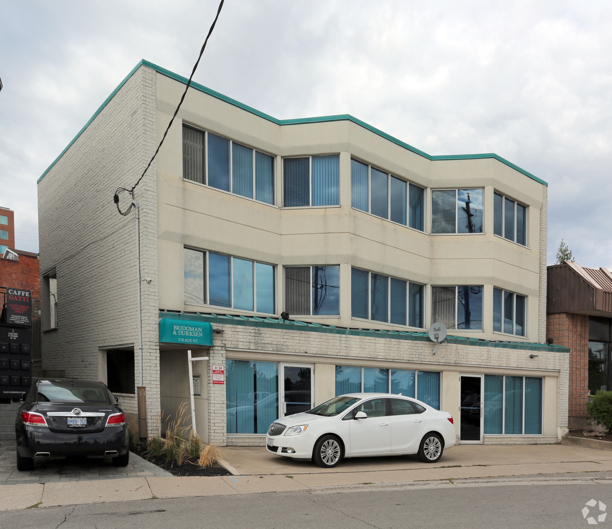 5 Race St, St Catharines, ON for Sale