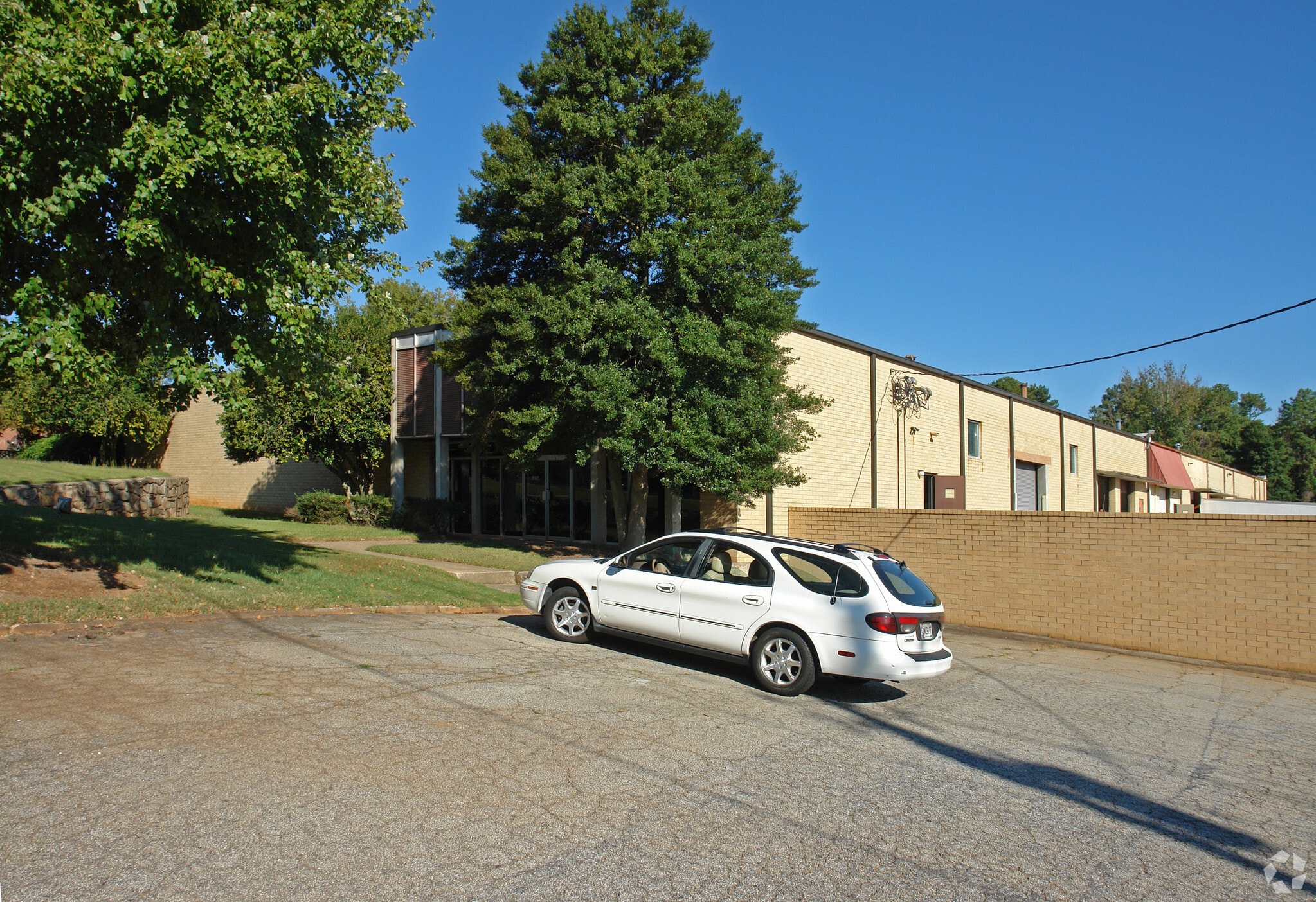 5053 Chatooga Dr, Lithonia, GA for Sale